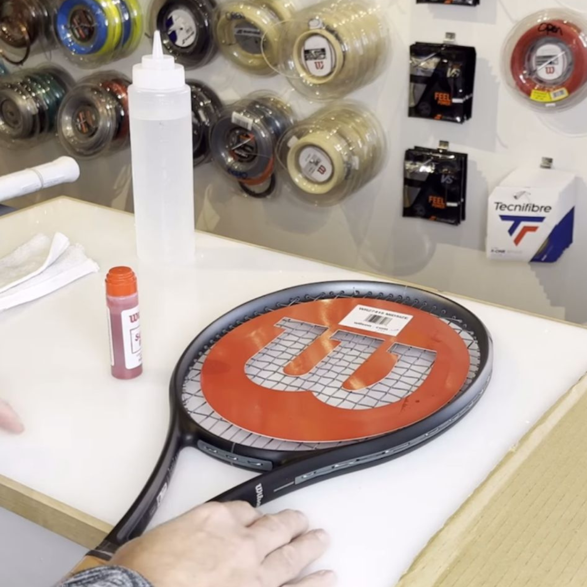 Plantilla Logo Wilson Para Pintar Cuerdas Raqueta De Tenis